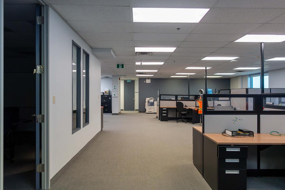 300 - 8001 Weston Rd, Vaughan, ON