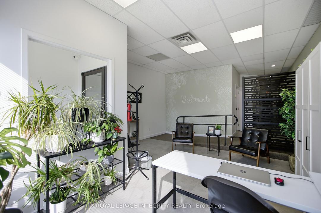 Unit #7 - 100 Madawaska Boulevard, Arnprior, ON