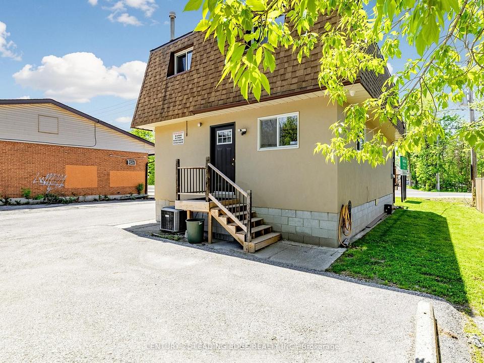 21 Metro Road South, Georgina, ON