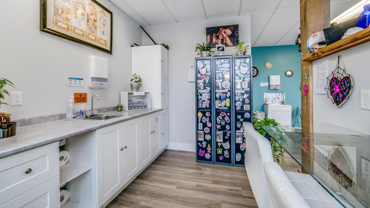 B2 - 1620 Dickson Ave, Kelowna, BC