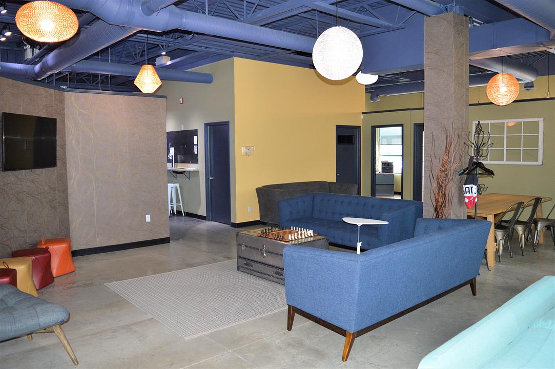 258 & 262 - 150 Chippewa Road, Sherwood Park, AB