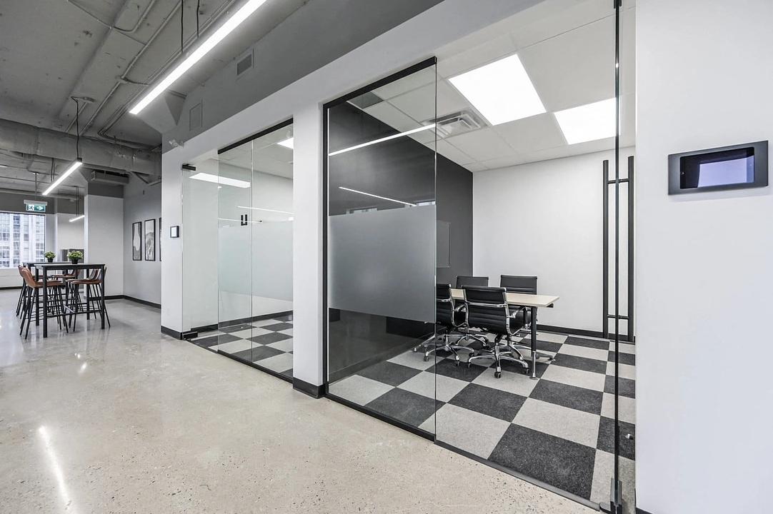 0900 - 1235 Bay Street, Toronto, ON