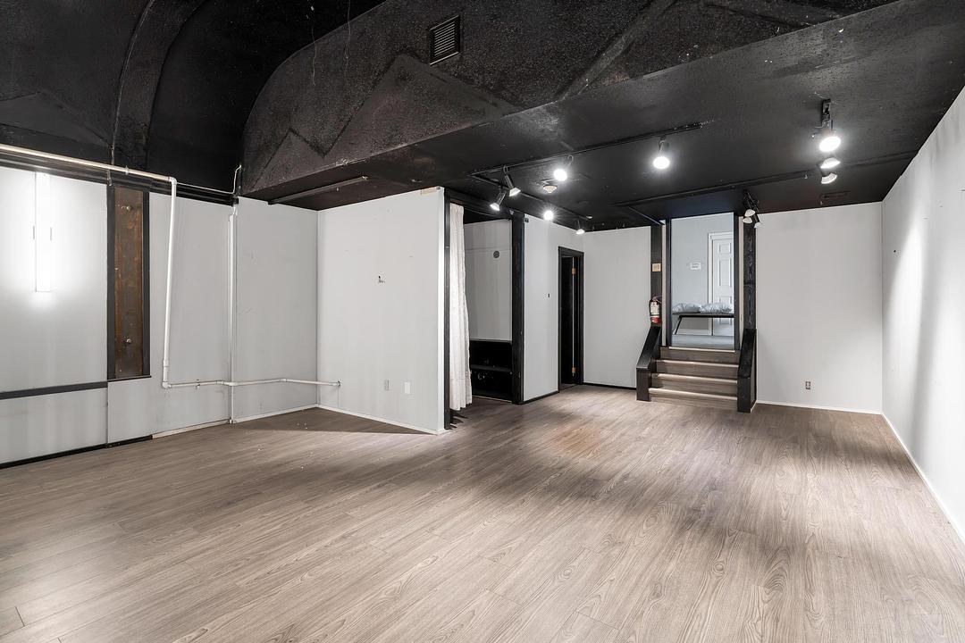 1323 Government Street, Victoria, BC