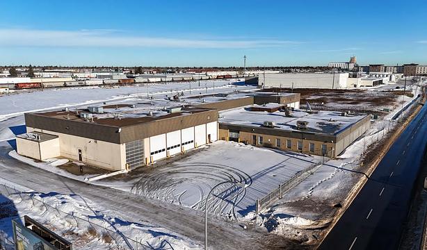 14360 Yellowhead Trail, Edmonton, AB