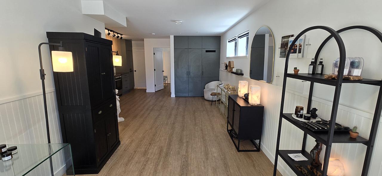 103 - 1015 Cook Street, Victoria, BC