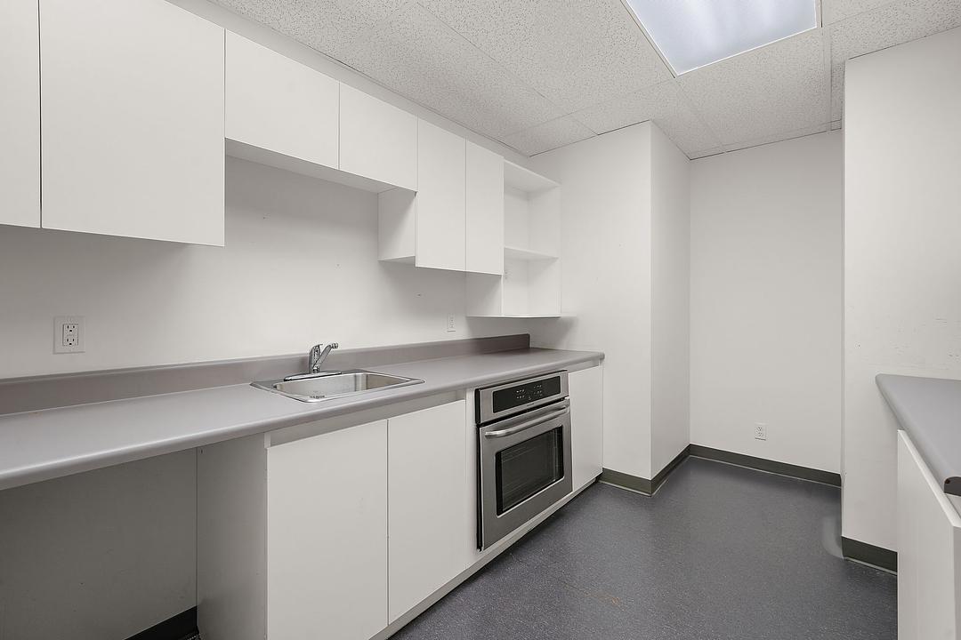 1180 Rue Drummond, Montréal, QC