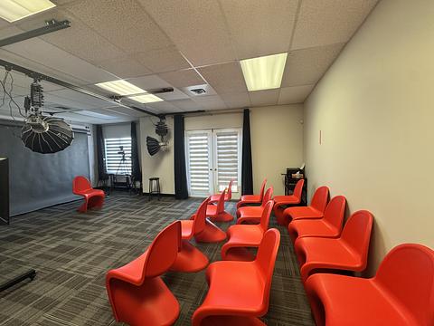 5407 Eglinton Avenue West, Mississauga, ON