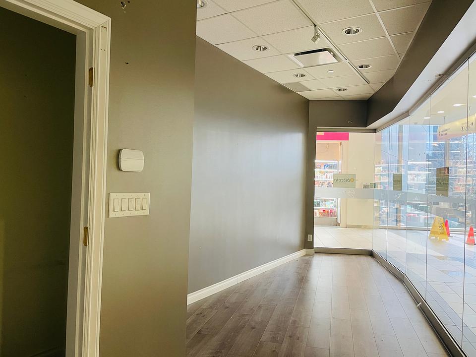 2400 - 4000 No. 3 Road, Richmond, BC