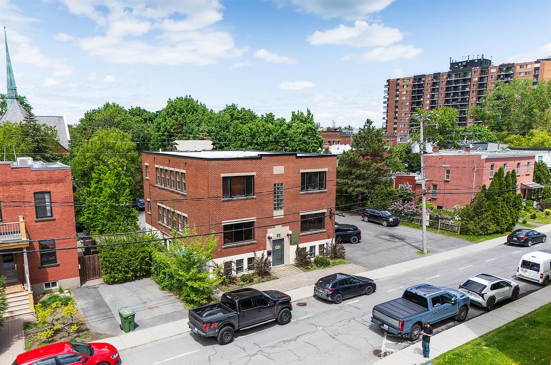 156 Avenue Saint Denis, Saint-Lambert, QC