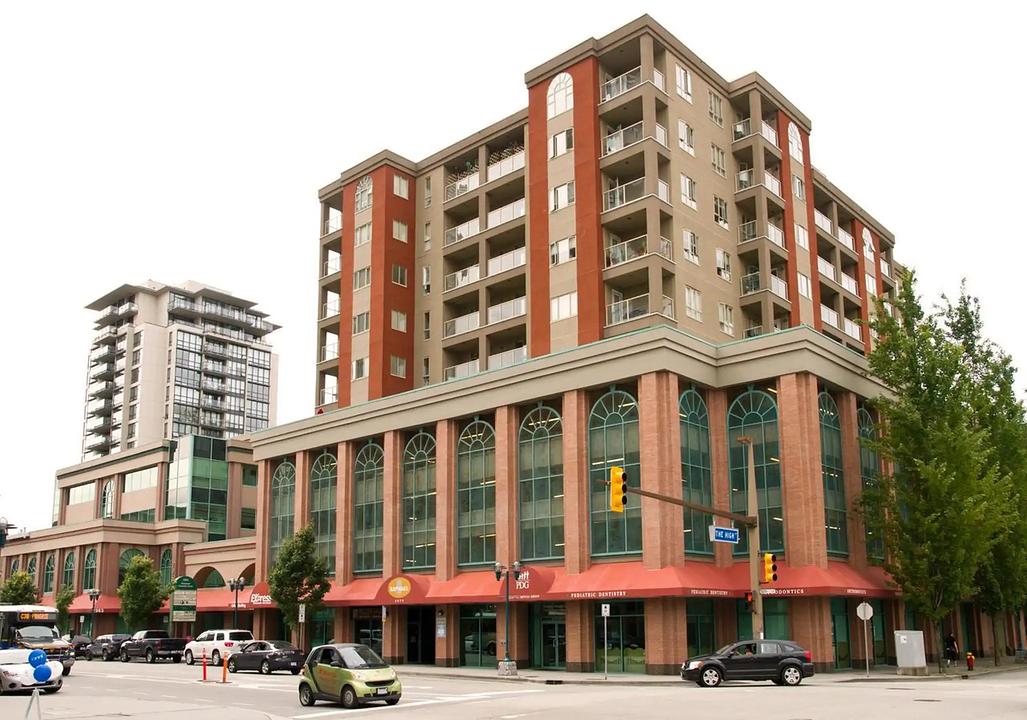 104 - 2973 Glen Dr, Coquitlam, BC