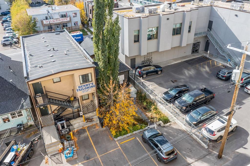 2032 34 Avenue Southwest, Calgary, AB