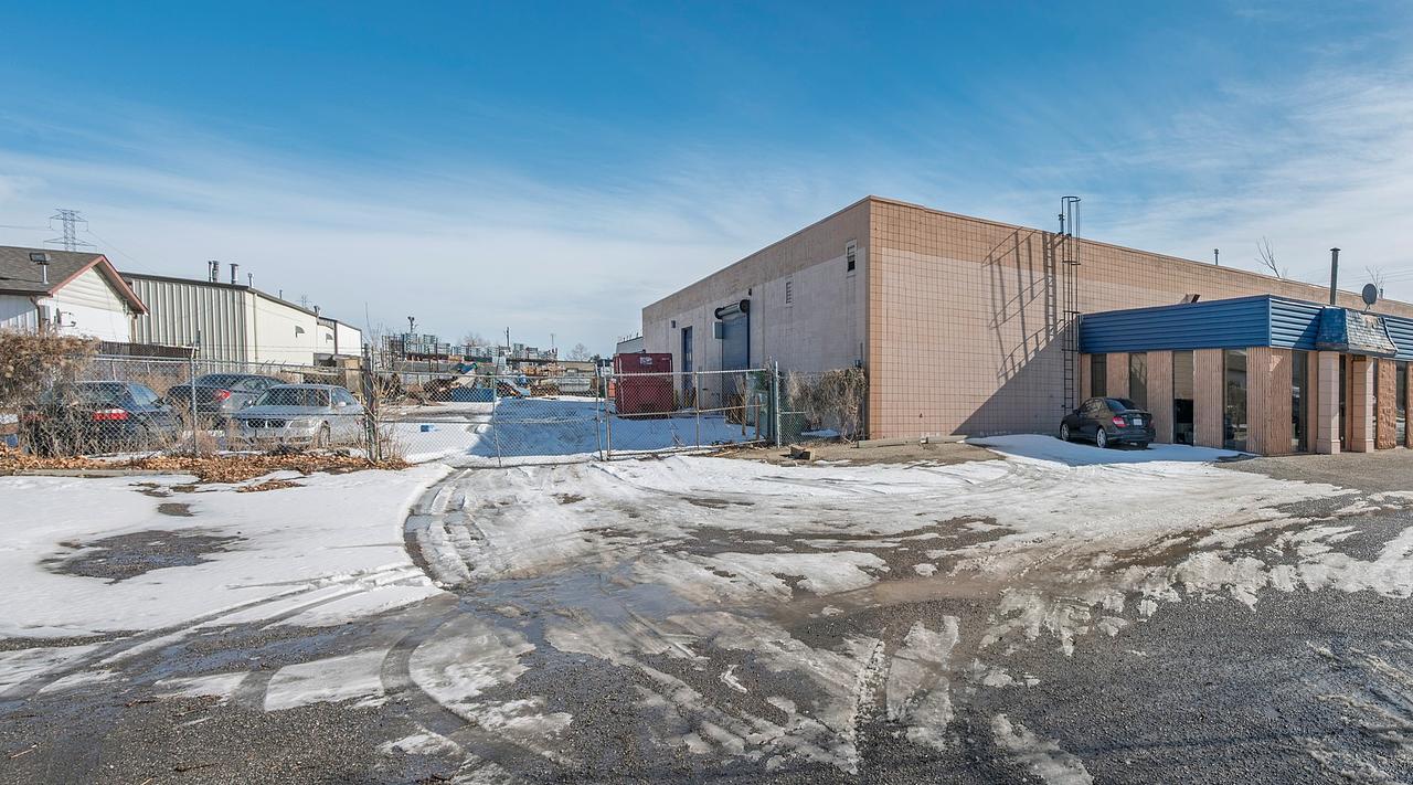 5316 36 Street Southeast, Calgary, AB