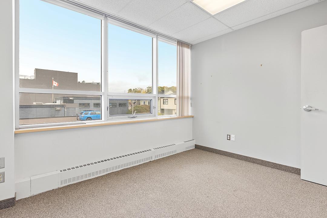200 - 411 Roosevelt Ave, Ottawa, ON