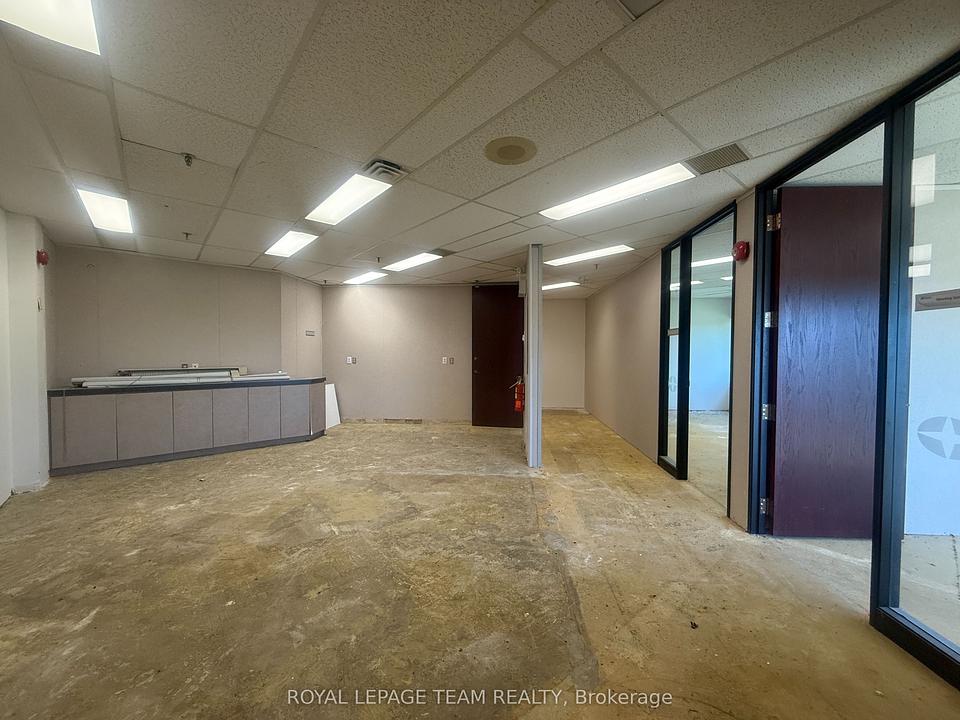 230 - 106 Colonnade Road North, Ottawa, ON