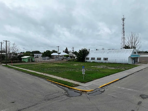 520 2 Avenue North, Vauxhall, AB