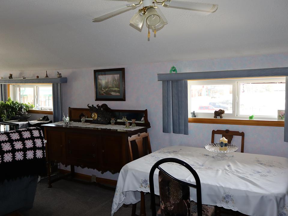 22 State Avenue, Fort Assiniboine, AB