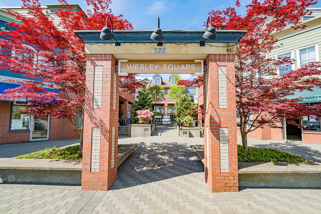 208 - 335 Wesley Street, Nanaimo, BC