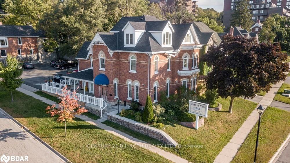 1 Berczy Street, Barrie, ON
