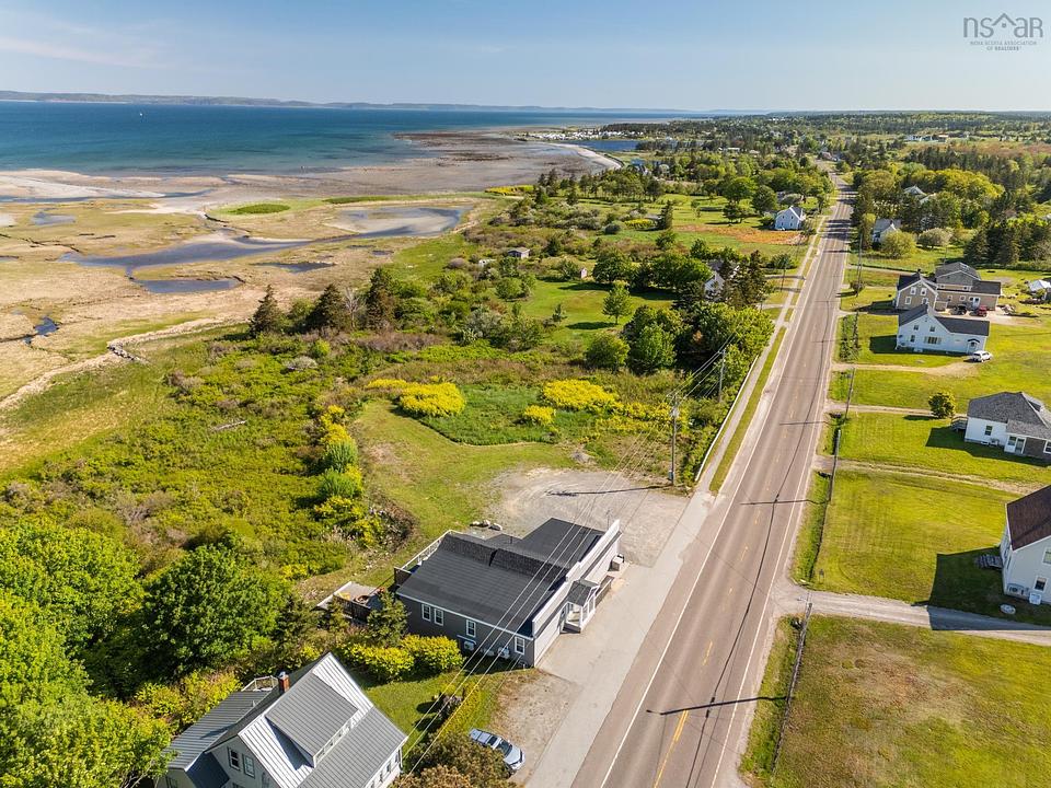 1861 Highway 1, Church Point, NS