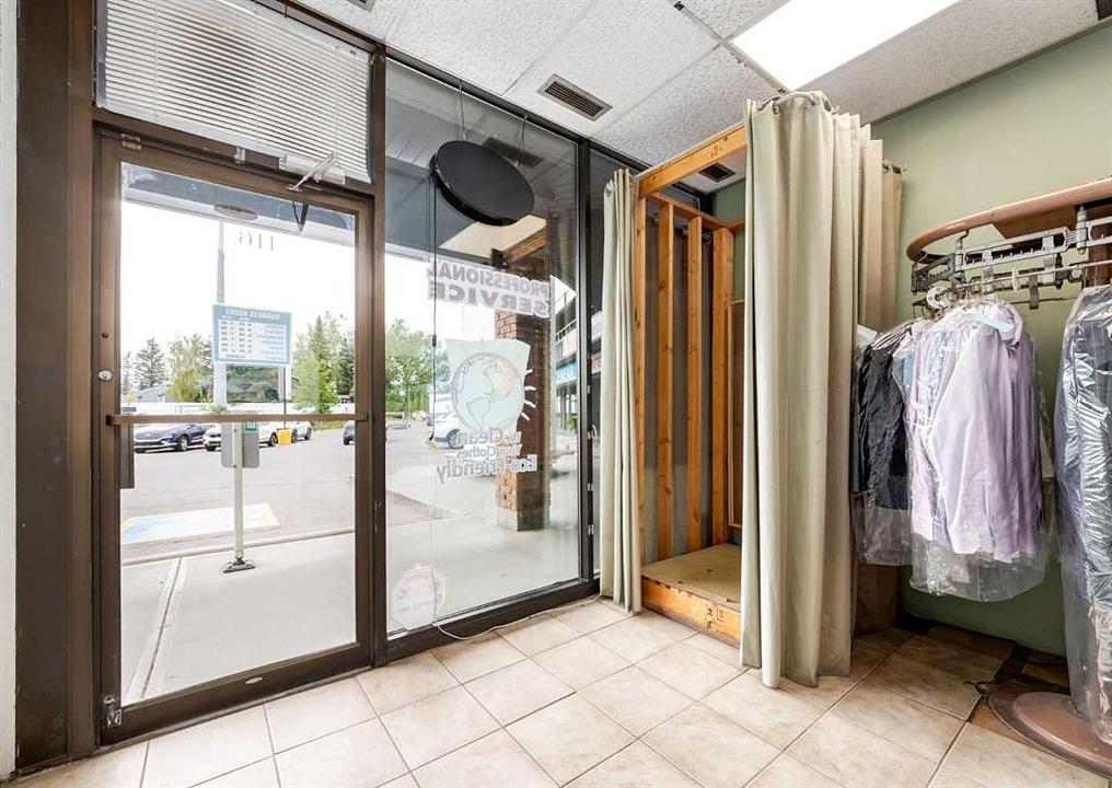 116 - 5403 Crowchild Trail Northwest, Calgary, AB