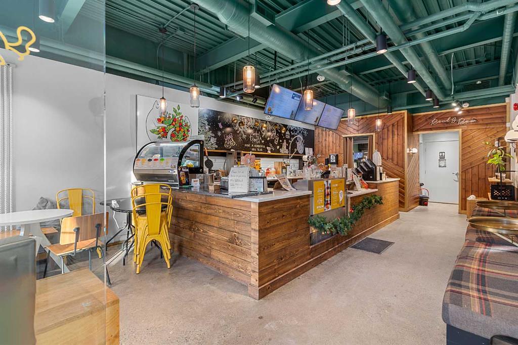 816a 16 Avenue Southwest, Calgary, AB