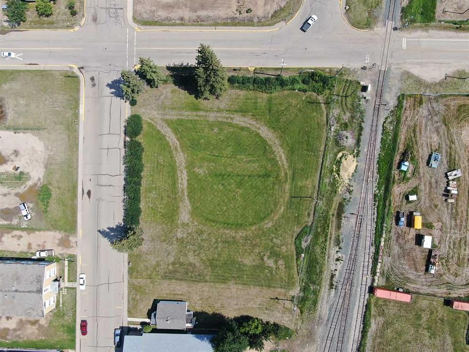 4817 - 51 Avenue, High Prairie, AB