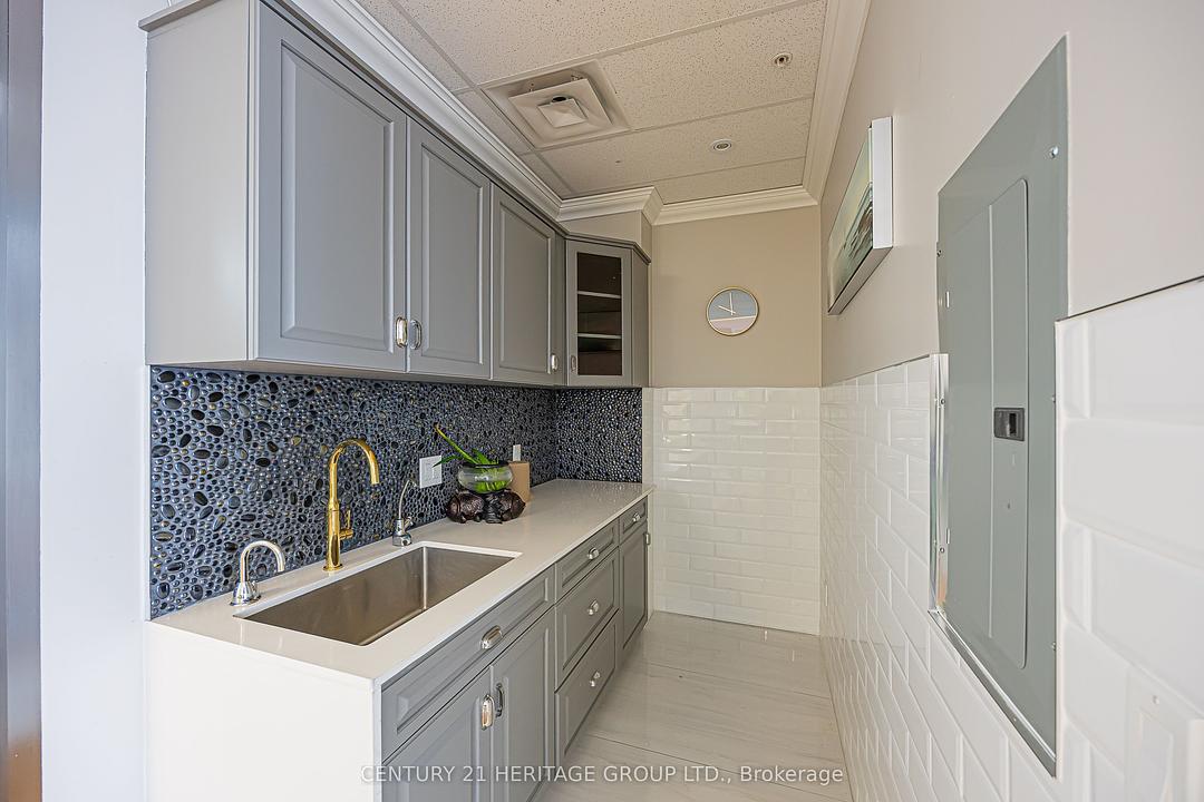 810-811 - 7191 Yonge Street, Markham, ON