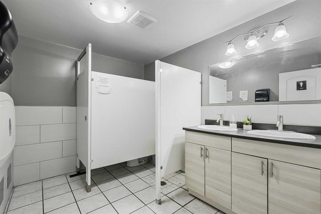 232 8A Street Northeast, Calgary, AB