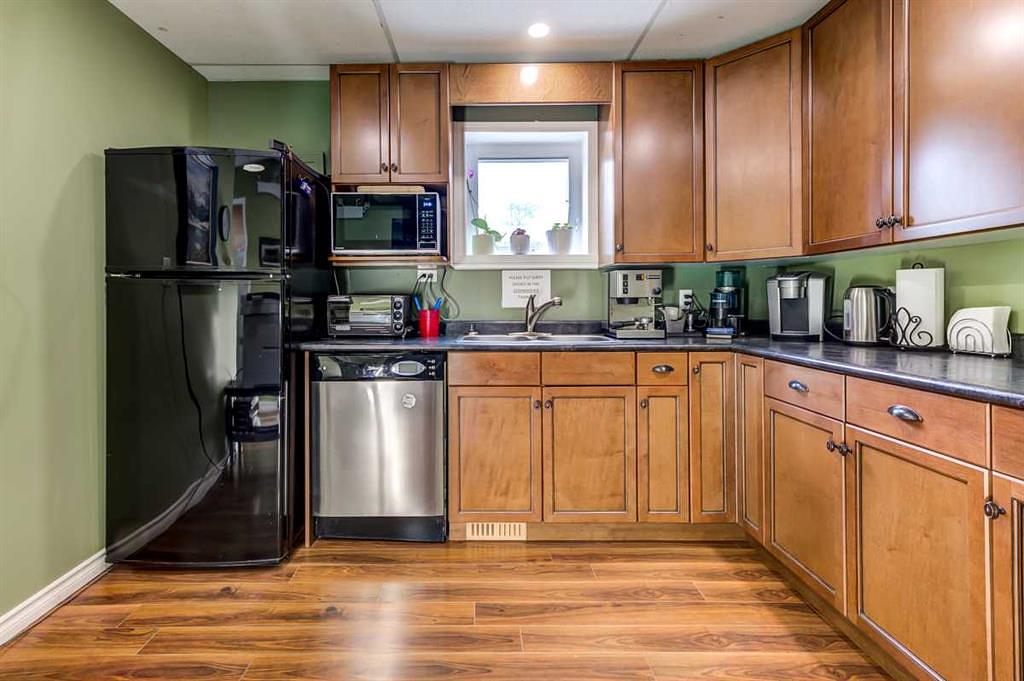 6417 112 Avenue Northwest, Edmonton, AB