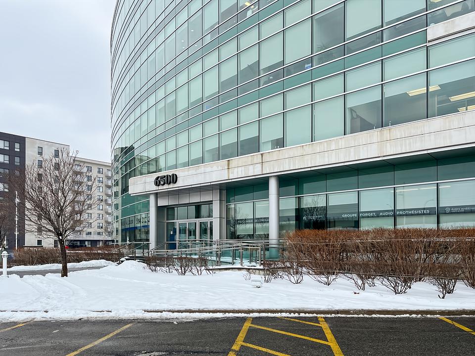 4th Floor - 6500 Route Transcanadienne, Pointe-Claire, QC