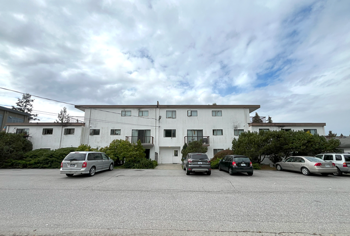 5662 Hightide Avenue, Sechelt, BC