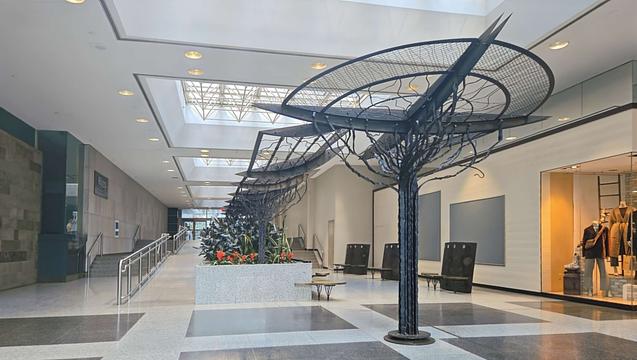 130 King St W, Toronto, ON