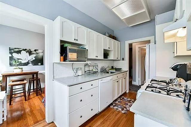 2nd Street, New Westminster, BC