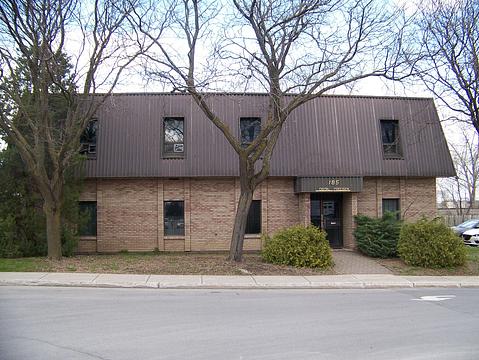 185 Avenue du Pacifique, Laval, QC