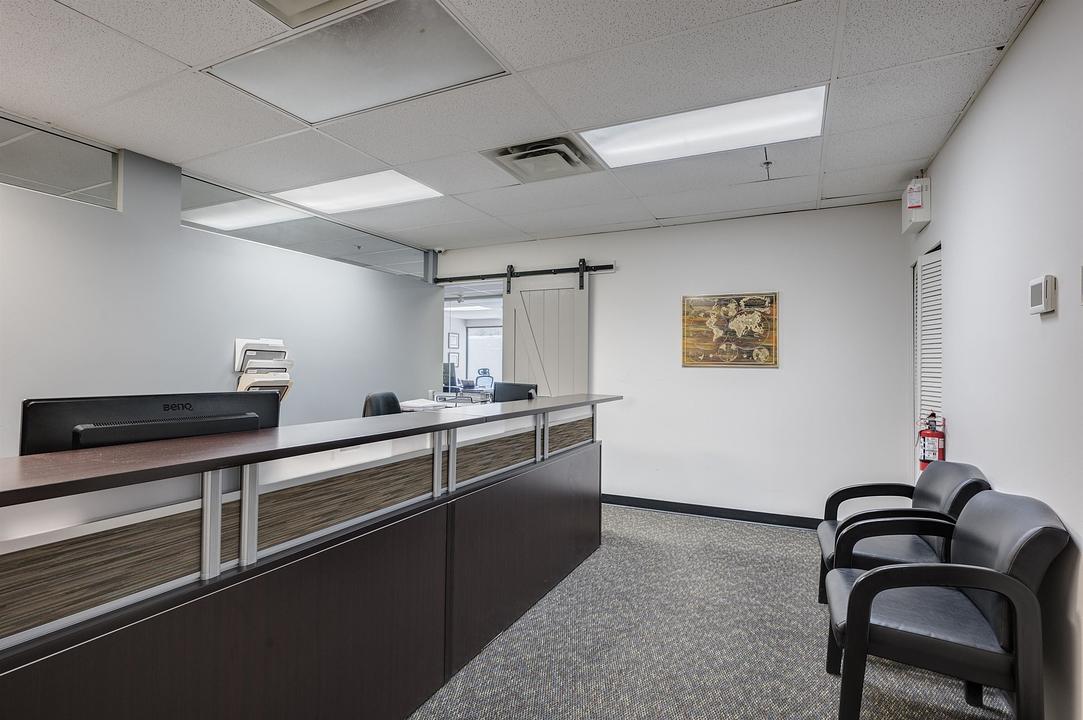 350 - 10524 King George Boulevard, Surrey, BC