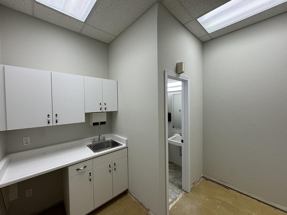2 - 295 Southgate Drive, Guelph, ON