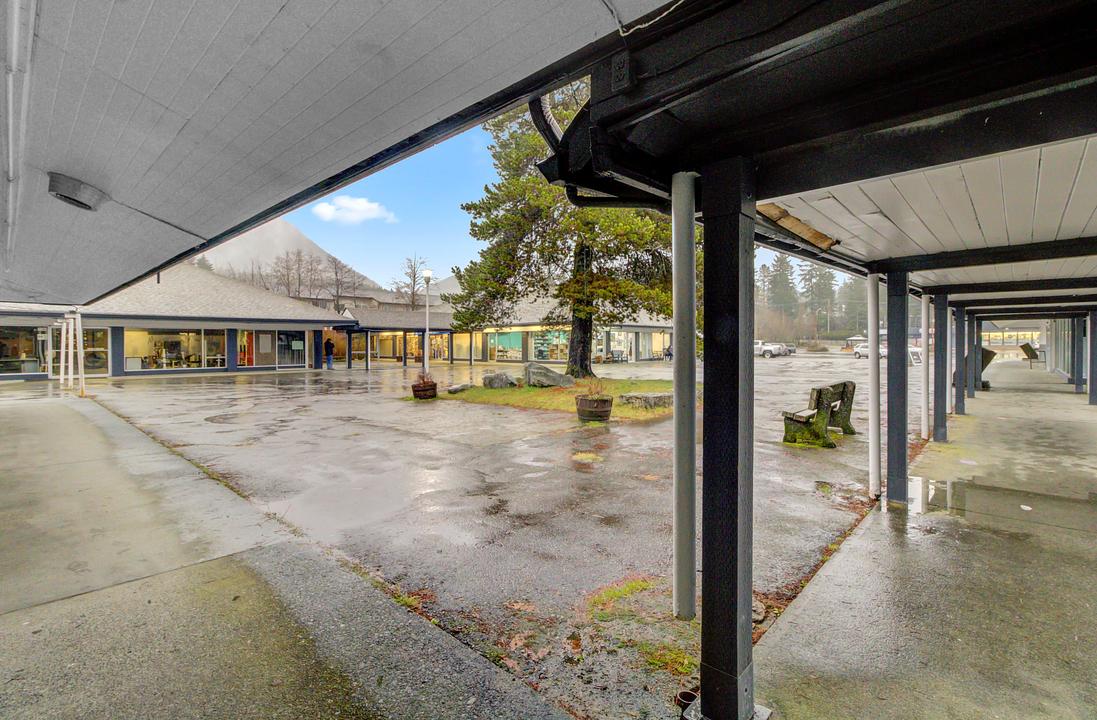 375 Nimpkish Dr, Gold River, BC