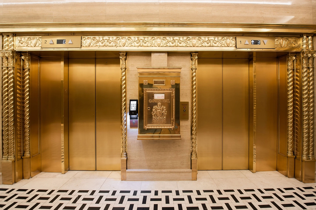 400 - 350 Bay Street, Toronto, ON