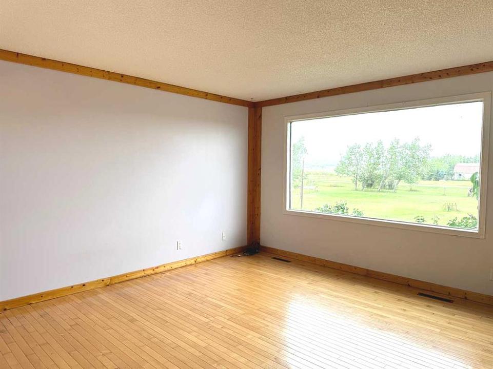 45063A 734 Township, Sexsmith, AB