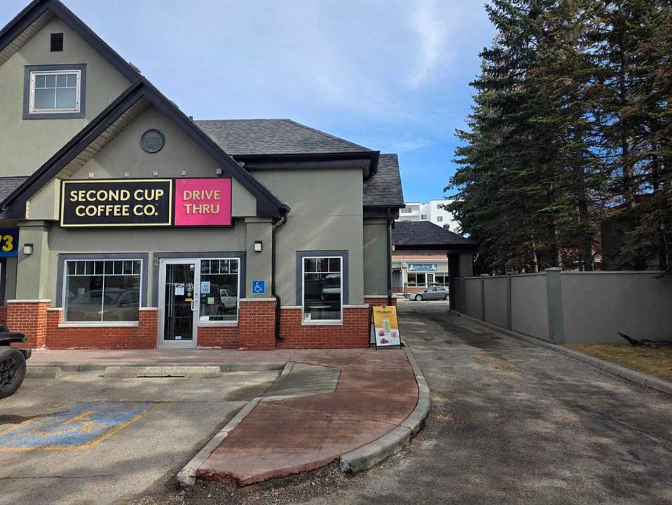 2803 17 Avenue Southwest, Calgary, AB
