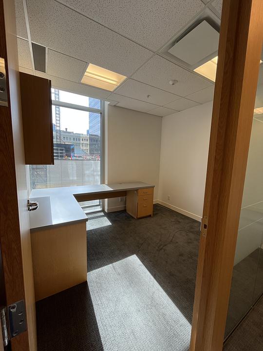 560 - 669 Howe St, Vancouver, BC