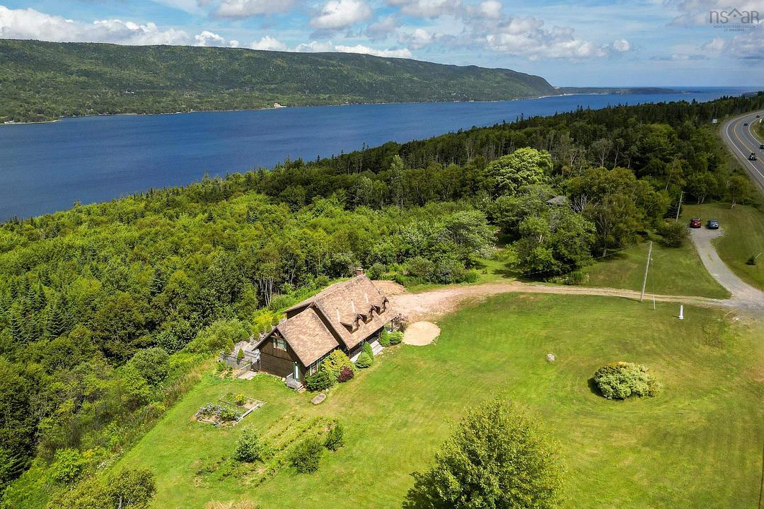 776 Nova Scotia 105, Boularderie East, NS