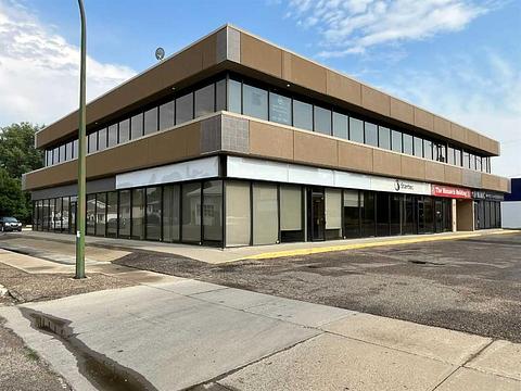 1111 Kingsway Avenue Southeast, Medicine Hat, AB