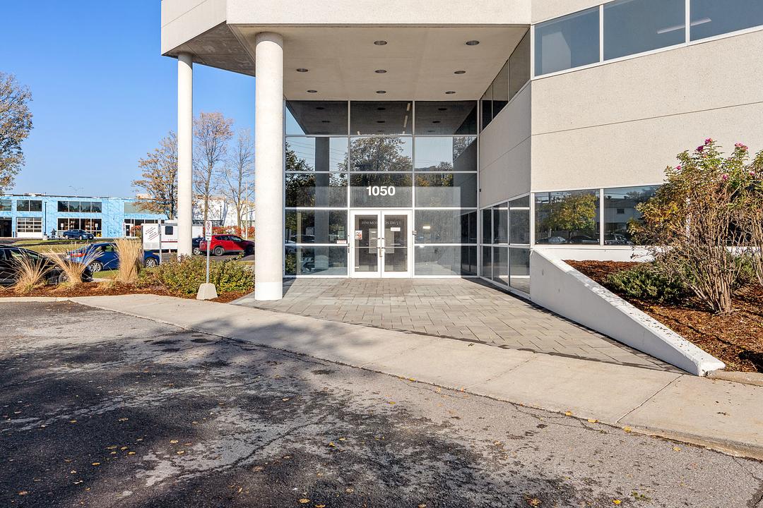 302 - Suite 302 - 1050 Morrison Drive, Ottawa, ON