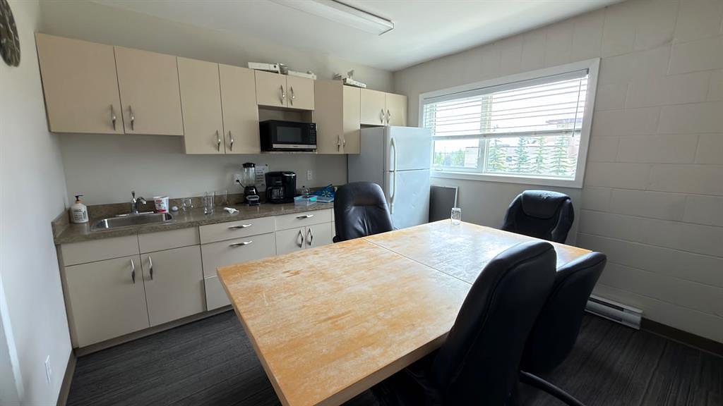 326 40 Avenue Northeast, Calgary, AB