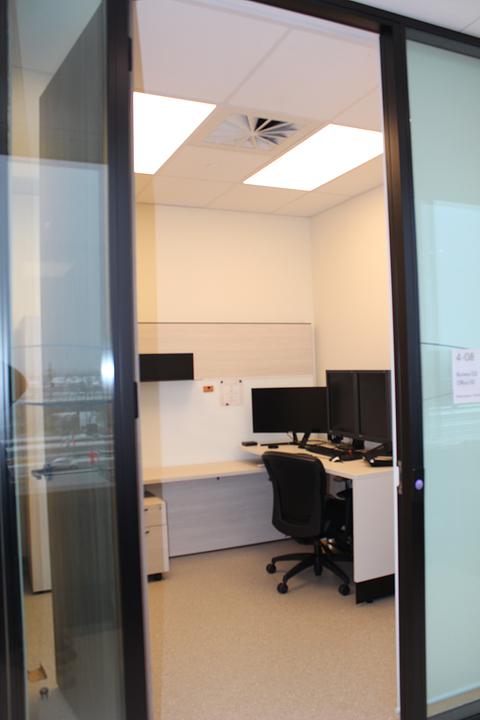 16766 Route Transcanadienne, Kirkland, QC