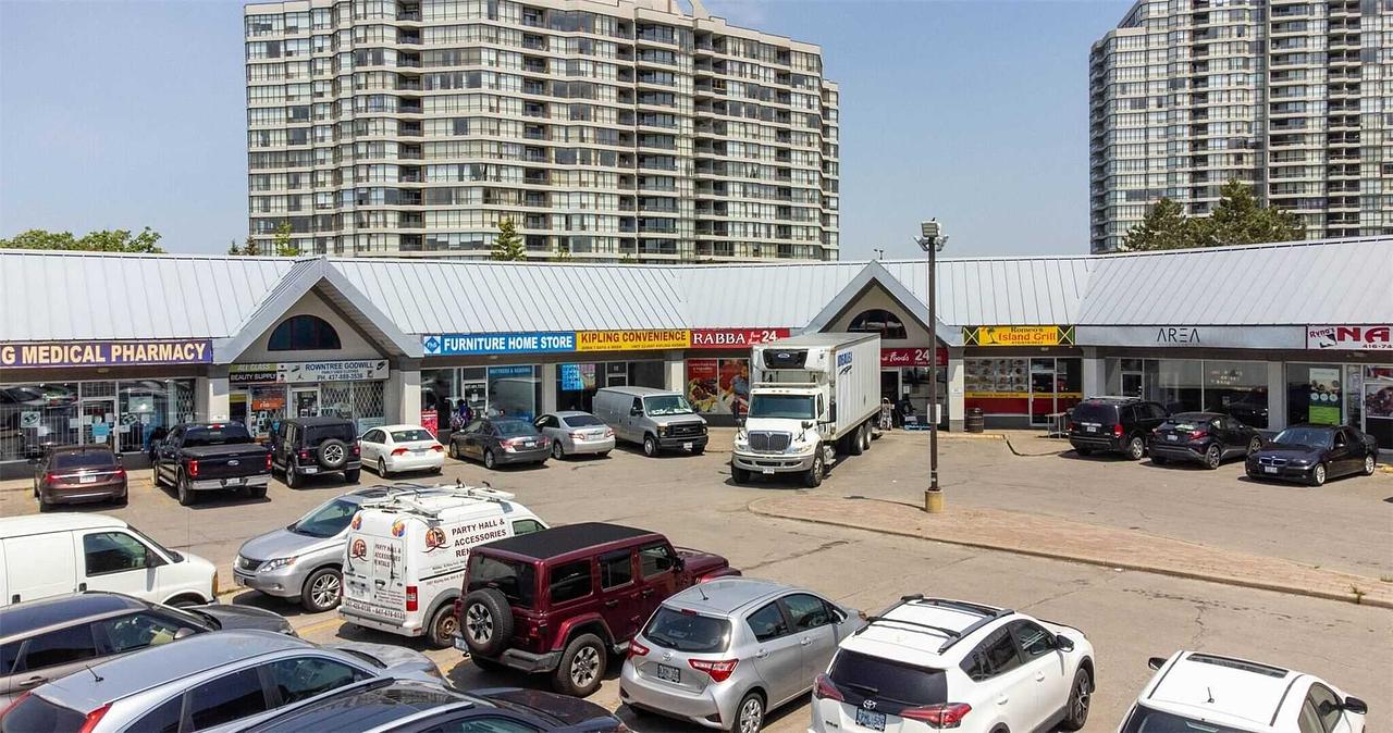19 - 2687 Kipling Ave, Toronto, ON
