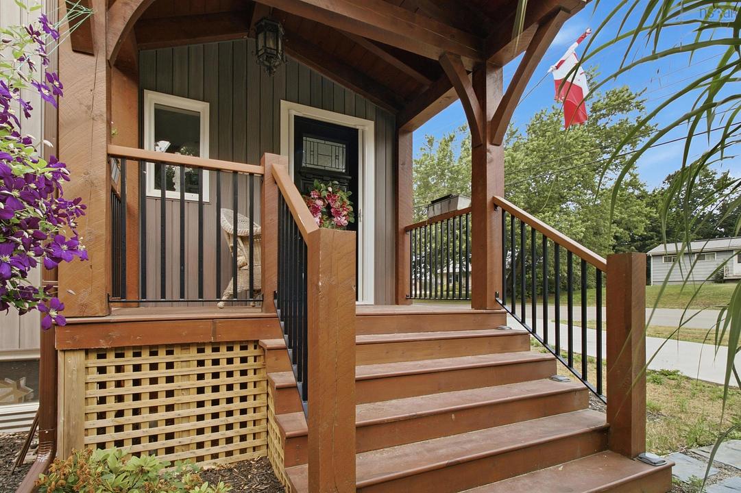 1207 Belcher Street, Port Williams, NS