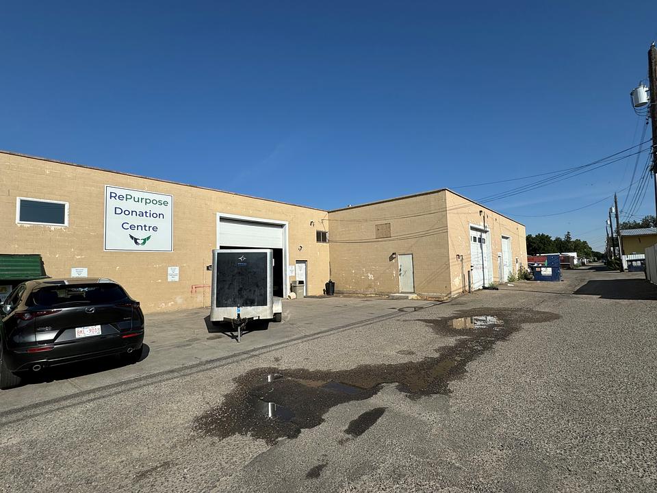 219 12B Street North, Lethbridge, AB