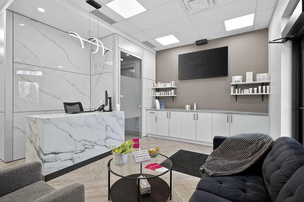 150 - 11808 24 Street Southwest, Calgary, AB